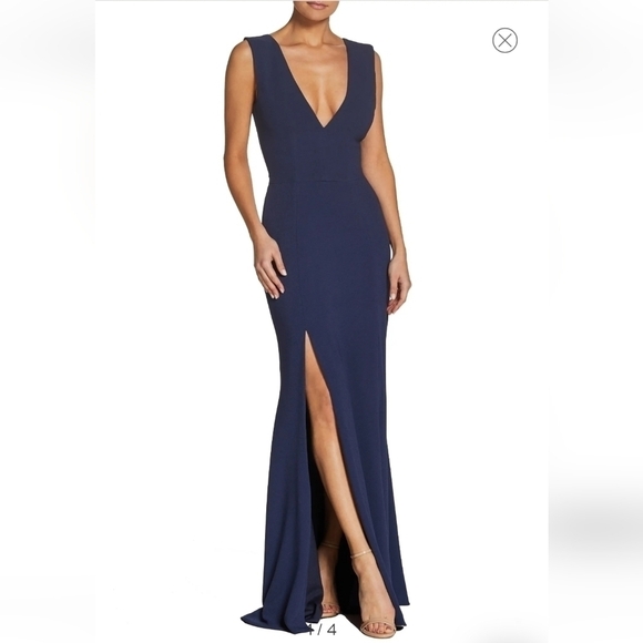 Dress The Population Size XS Sandra Vneck Sleeveless Gown In Midnight Blue. - Picture 1 of 10